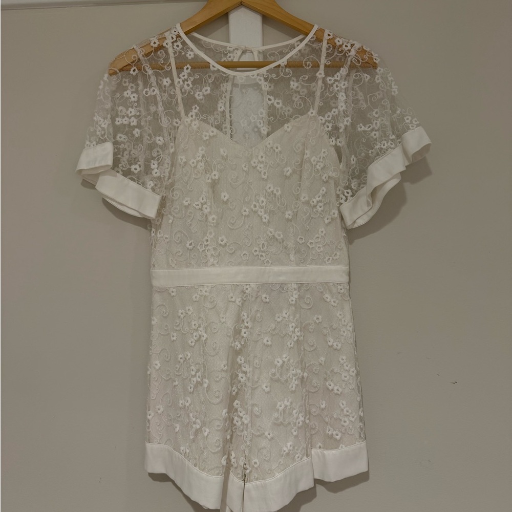 HOMAGE Cream Short Sleeve Top